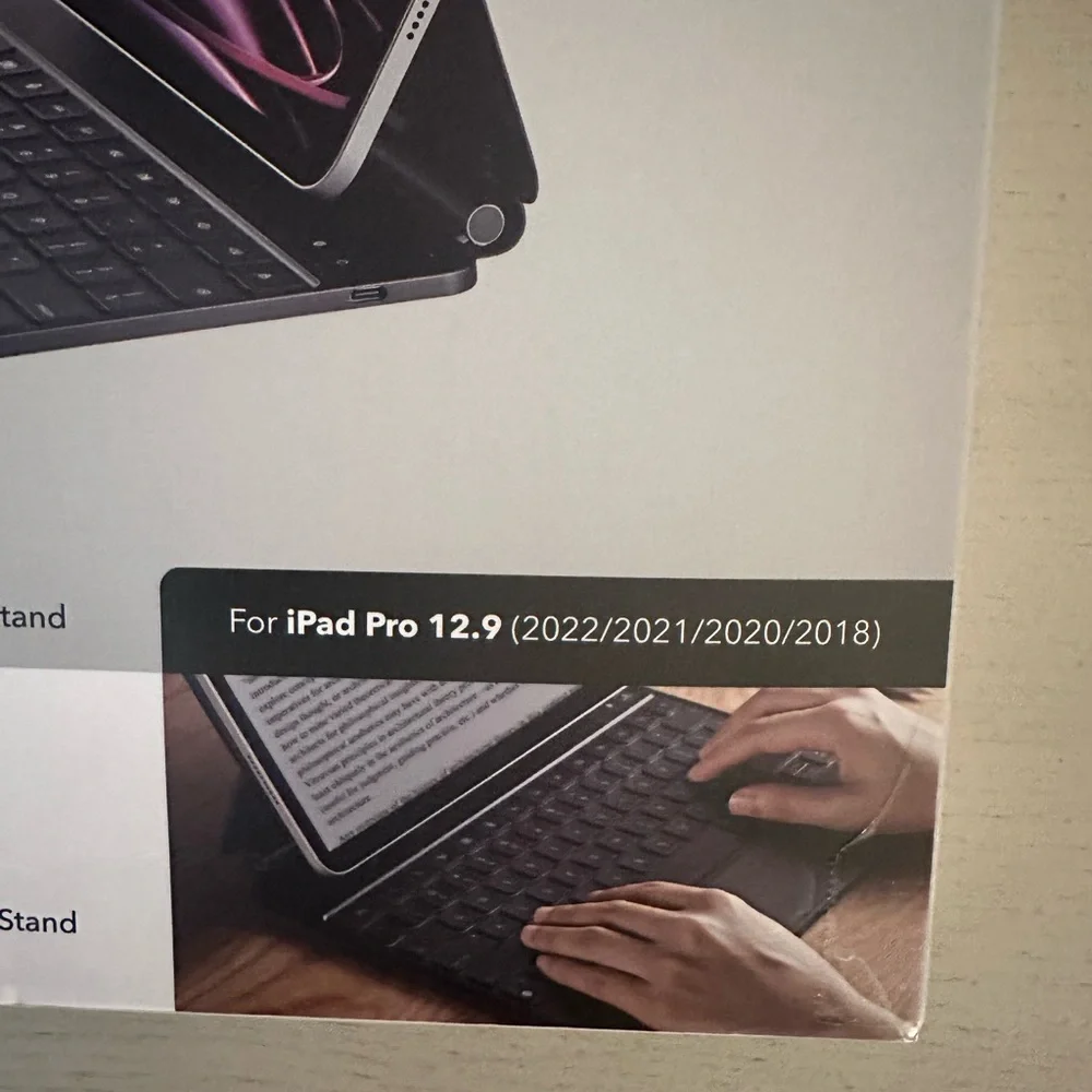 ESR Magnetic Keyboard Case, for iPad Pro 12,9 (2022/2021/2020/2018)